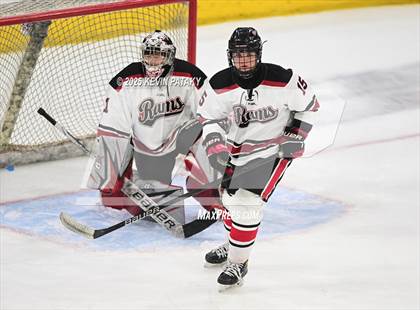 Thumbnail 3 in Darien vs. New Canaan (CIAC DI Final) photogallery.