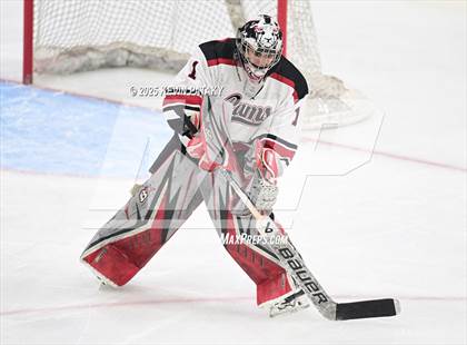Thumbnail 3 in Darien vs. New Canaan (CIAC DI Final) photogallery.