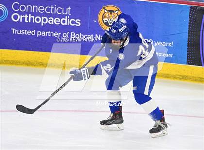 Thumbnail 1 in Darien vs. New Canaan (CIAC DI Final) photogallery.