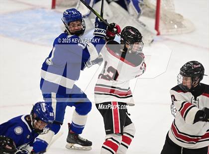 Thumbnail 1 in Darien vs. New Canaan (CIAC DI Final) photogallery.