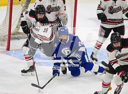 Thumbnail 3 in Darien vs. New Canaan (CIAC DI Final) photogallery.