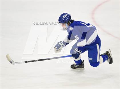 Thumbnail 1 in Darien vs. New Canaan (CIAC DI Final) photogallery.