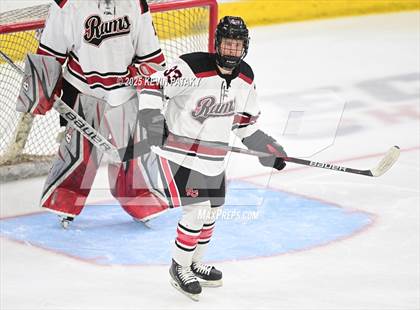 Thumbnail 1 in Darien vs. New Canaan (CIAC DI Final) photogallery.