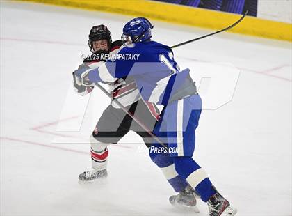 Thumbnail 1 in Darien vs. New Canaan (CIAC DI Final) photogallery.