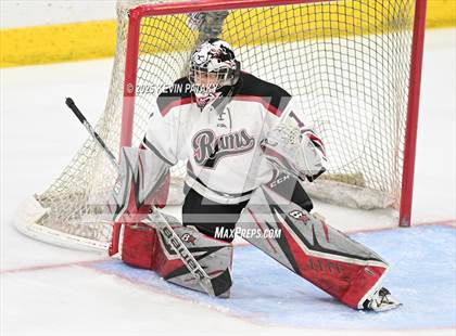 Thumbnail 1 in Darien vs. New Canaan (CIAC DI Final) photogallery.