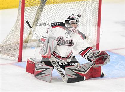 Thumbnail 1 in Darien vs. New Canaan (CIAC DI Final) photogallery.