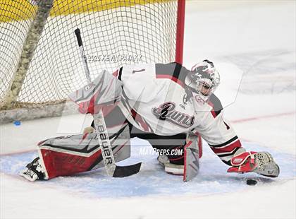 Thumbnail 3 in Darien vs. New Canaan (CIAC DI Final) photogallery.