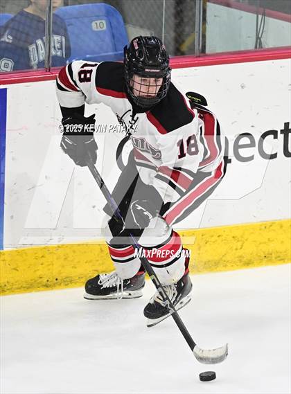 Thumbnail 1 in Darien vs. New Canaan (CIAC DI Final) photogallery.