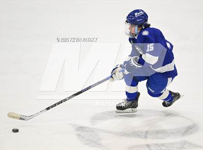 Thumbnail 2 in Darien vs. New Canaan (CIAC DI Final) photogallery.