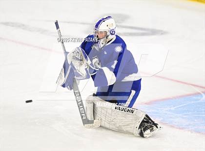 Thumbnail 3 in Darien vs. New Canaan (CIAC DI Final) photogallery.
