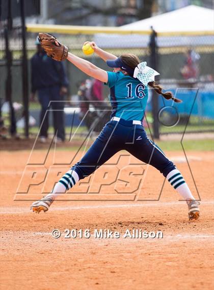 Thumbnail 2 in Baylor vs Siegel  photogallery.