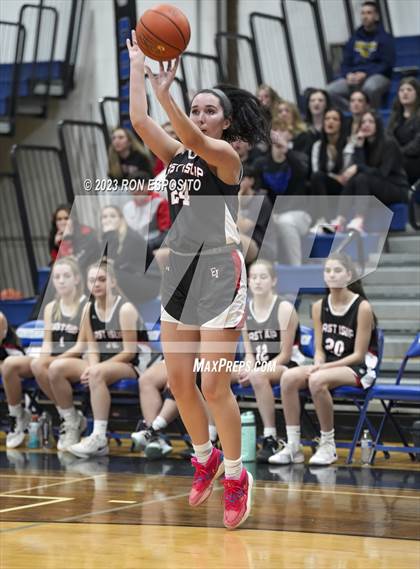 Thumbnail 3 in Kings Park vs East Islip (NYSPHSAA Section XI Class AA Semifinal) photogallery.