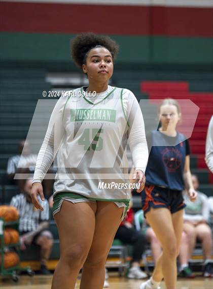 Thumbnail 2 in Musselman vs Clarke County (Scrimmage) photogallery.