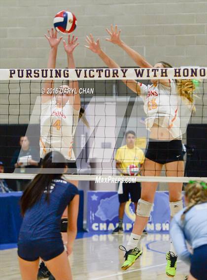 Thumbnail 2 in Valley Christian vs. Cathedral Catholic (CIF State D2 Final) photogallery.