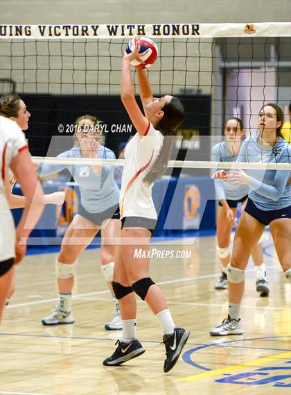 Thumbnail 3 in Valley Christian vs. Cathedral Catholic (CIF State D2 Final) photogallery.