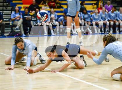 Thumbnail 2 in Valley Christian vs. Cathedral Catholic (CIF State D2 Final) photogallery.