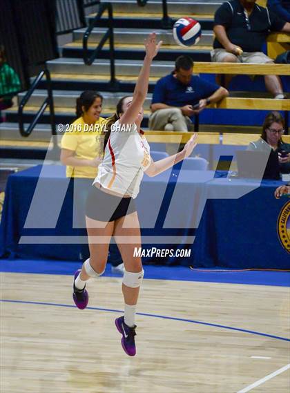 Thumbnail 3 in Valley Christian vs. Cathedral Catholic (CIF State D2 Final) photogallery.
