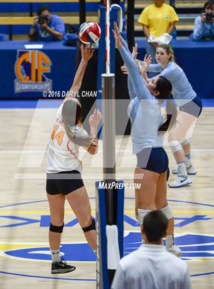 Thumbnail 3 in Valley Christian vs. Cathedral Catholic (CIF State D2 Final) photogallery.