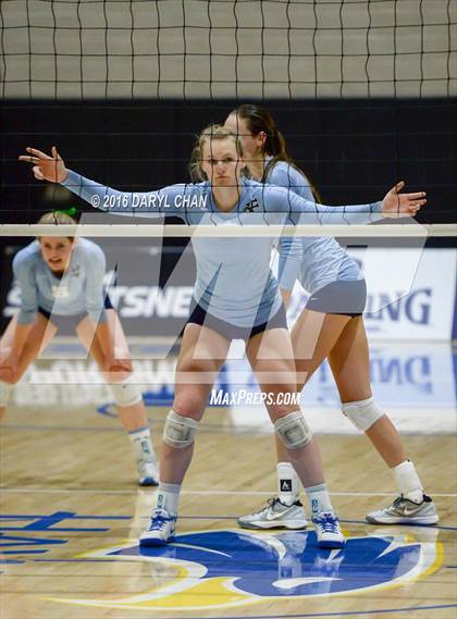 Thumbnail 3 in Valley Christian vs. Cathedral Catholic (CIF State D2 Final) photogallery.