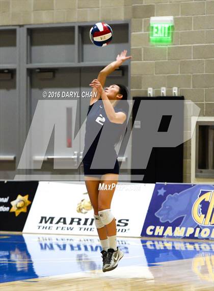 Thumbnail 3 in Valley Christian vs. Cathedral Catholic (CIF State D2 Final) photogallery.