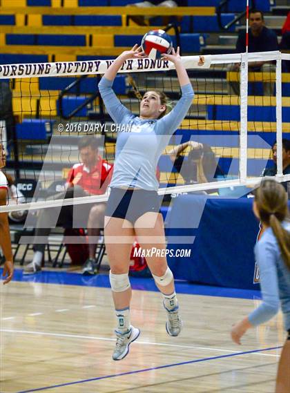 Thumbnail 3 in Valley Christian vs. Cathedral Catholic (CIF State D2 Final) photogallery.