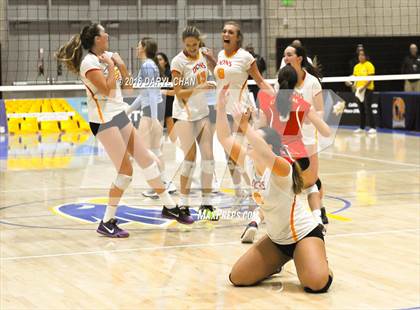 Thumbnail 3 in Valley Christian vs. Cathedral Catholic (CIF State D2 Final) photogallery.
