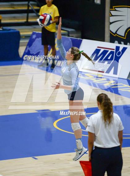 Thumbnail 3 in Valley Christian vs. Cathedral Catholic (CIF State D2 Final) photogallery.