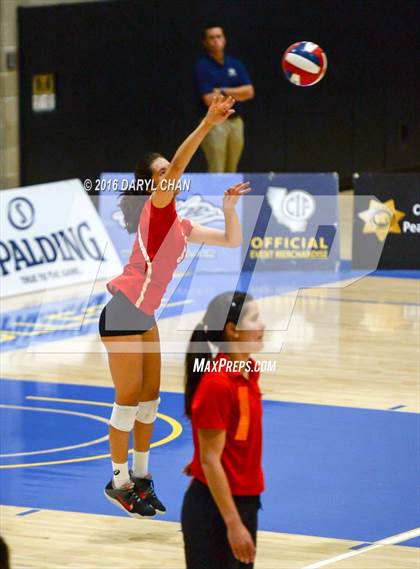 Thumbnail 2 in Valley Christian vs. Cathedral Catholic (CIF State D2 Final) photogallery.