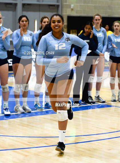 Thumbnail 3 in Valley Christian vs. Cathedral Catholic (CIF State D2 Final) photogallery.