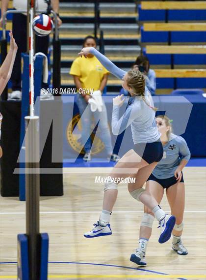 Thumbnail 2 in Valley Christian vs. Cathedral Catholic (CIF State D2 Final) photogallery.