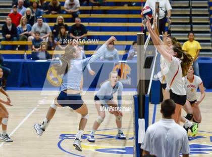 Thumbnail 2 in Valley Christian vs. Cathedral Catholic (CIF State D2 Final) photogallery.