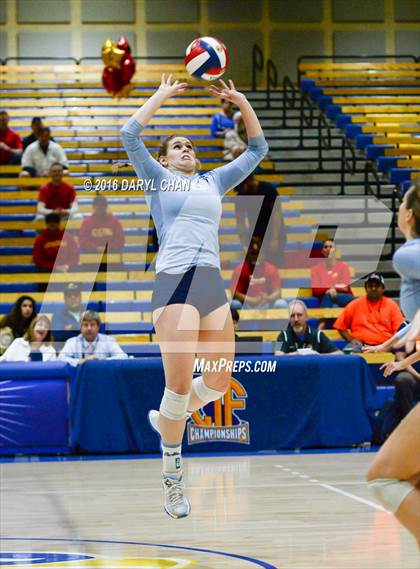 Thumbnail 2 in Valley Christian vs. Cathedral Catholic (CIF State D2 Final) photogallery.