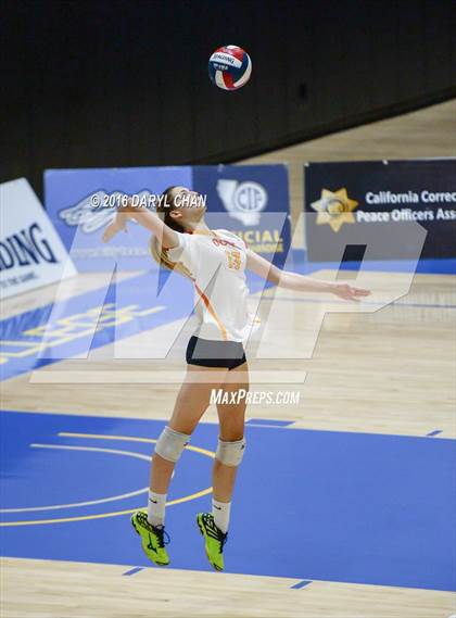 Thumbnail 3 in Valley Christian vs. Cathedral Catholic (CIF State D2 Final) photogallery.