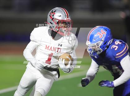 Thumbnail 2 in Manti vs. Richfield (UHSAA 3A Final) photogallery.
