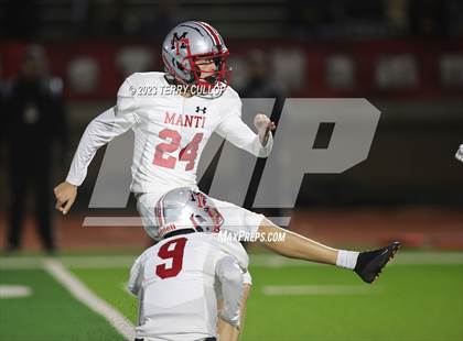 Thumbnail 2 in Manti vs. Richfield (UHSAA 3A Final) photogallery.