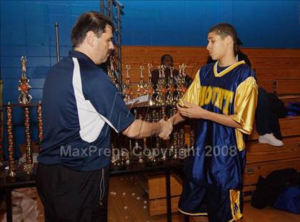Thumbnail 2 in Bayside vs Mt. St. Michael (Queens Jam Christmas Classic) photogallery.
