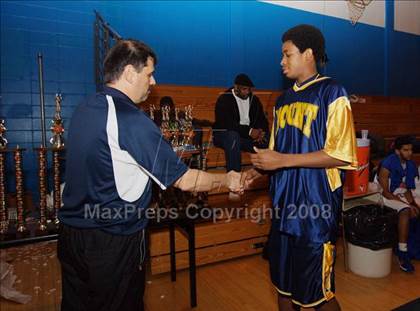 Thumbnail 3 in Bayside vs Mt. St. Michael (Queens Jam Christmas Classic) photogallery.