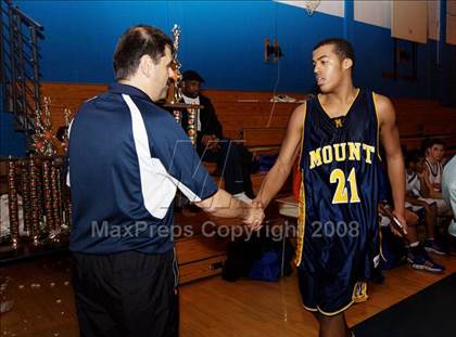 Thumbnail 1 in Bayside vs Mt. St. Michael (Queens Jam Christmas Classic) photogallery.