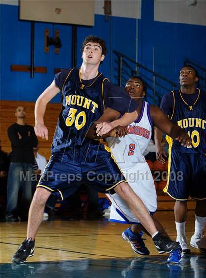 Thumbnail 2 in Bayside vs Mt. St. Michael (Queens Jam Christmas Classic) photogallery.