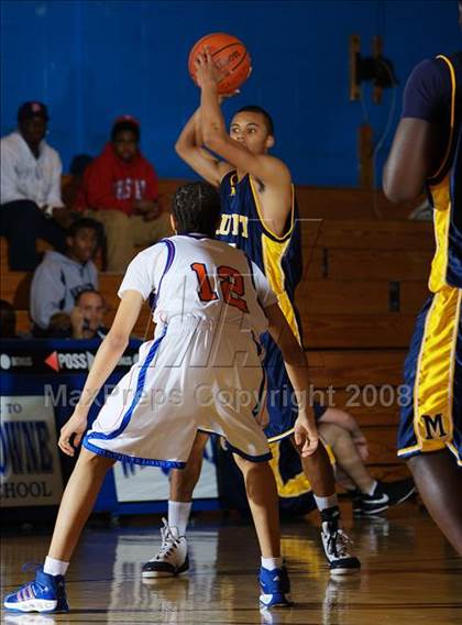 Thumbnail 1 in Bayside vs Mt. St. Michael (Queens Jam Christmas Classic) photogallery.