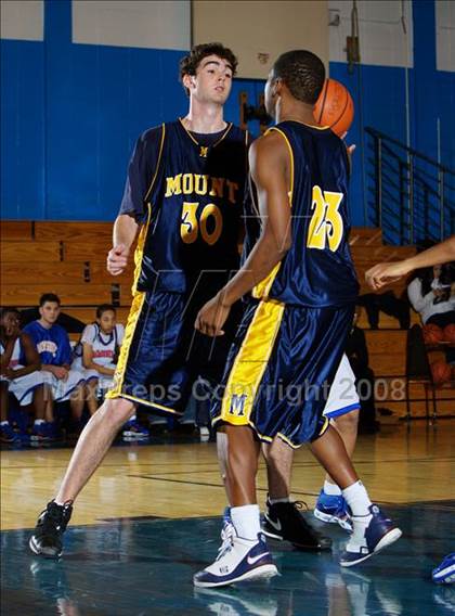 Thumbnail 1 in Bayside vs Mt. St. Michael (Queens Jam Christmas Classic) photogallery.