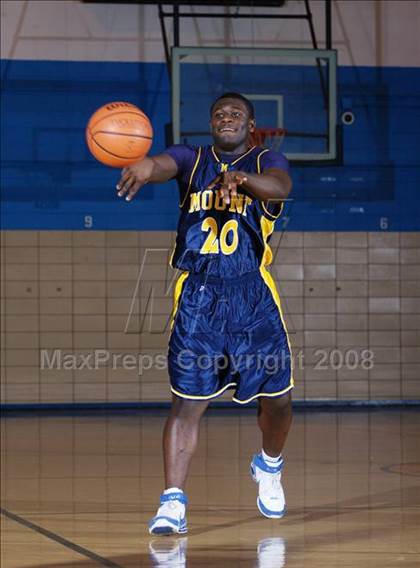 Thumbnail 1 in Bayside vs Mt. St. Michael (Queens Jam Christmas Classic) photogallery.