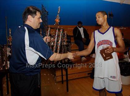Thumbnail 3 in Bayside vs Mt. St. Michael (Queens Jam Christmas Classic) photogallery.