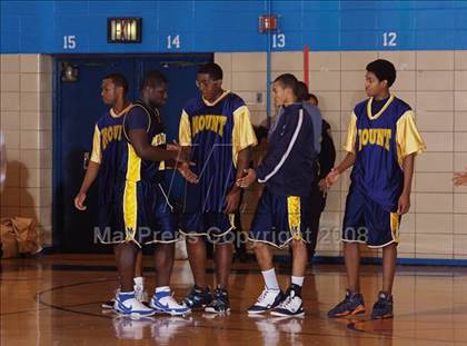 Thumbnail 1 in Bayside vs Mt. St. Michael (Queens Jam Christmas Classic) photogallery.