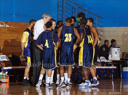 Thumbnail 1 in Bayside vs Mt. St. Michael (Queens Jam Christmas Classic) photogallery.