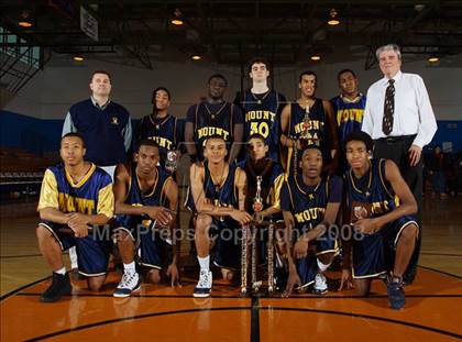 Thumbnail 3 in Bayside vs Mt. St. Michael (Queens Jam Christmas Classic) photogallery.