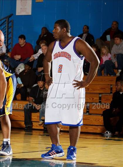 Thumbnail 1 in Bayside vs Mt. St. Michael (Queens Jam Christmas Classic) photogallery.