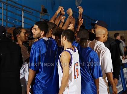Thumbnail 3 in Bayside vs Mt. St. Michael (Queens Jam Christmas Classic) photogallery.