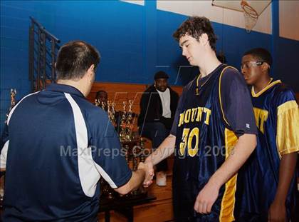 Thumbnail 1 in Bayside vs Mt. St. Michael (Queens Jam Christmas Classic) photogallery.