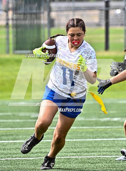 Thumbnail 3 in Lakewood vs Wheatridge photogallery.
